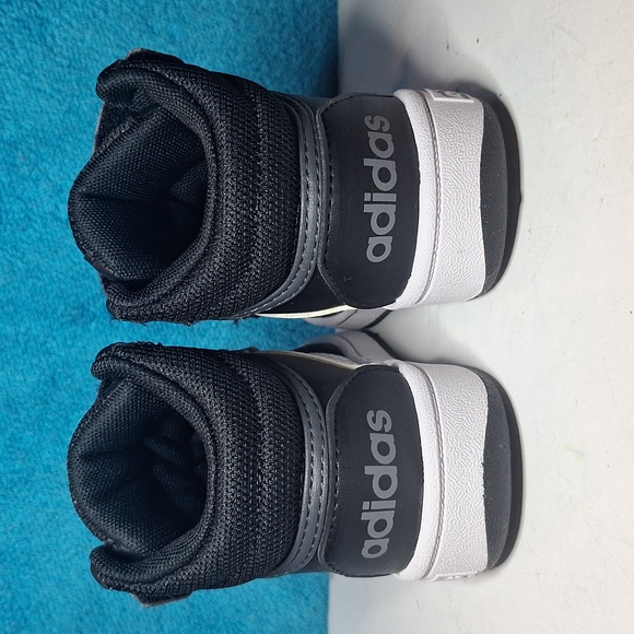 Adidas High Tops Toddler High Top Adidas Hoops Mid AC  Kid's Shoes 6  LIKE NEW - Picture 4 of 8